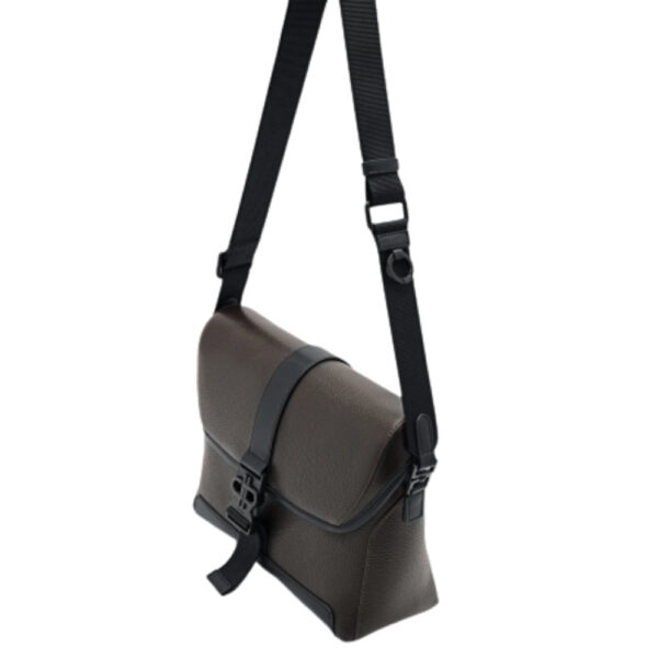 Baggler Icon Leather Messenger Bag